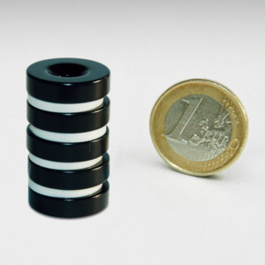 Neodym Ringmagnet 20 x 5,1 x 9,8 x 5 mm, N40, epoxidbeschichtet, mit Senkbohrung, Nordpol
